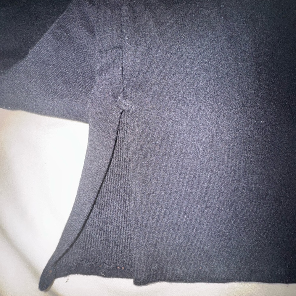 Fabletics Black Cloud Leggings and Crop Top Set - Picture 2 of 4